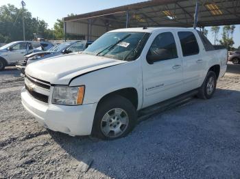  Salvage Chevrolet Avalanche