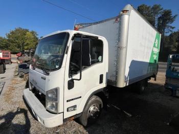  Salvage Isuzu Npr