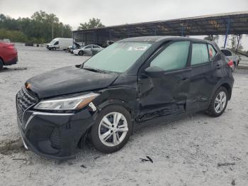  Salvage Nissan Kicks