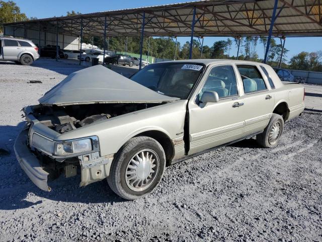  Salvage Lincoln Towncar