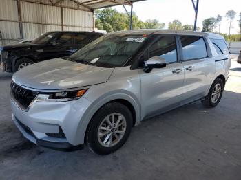  Salvage Kia Carnival