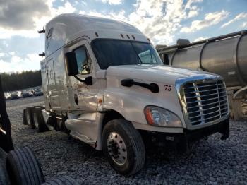  Salvage Freightliner Cascadia 1