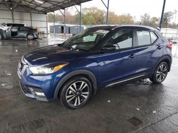  Salvage Nissan Kicks