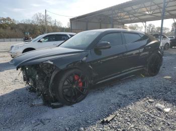  Salvage Lamborghini Urus