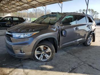  Salvage Toyota Highlander