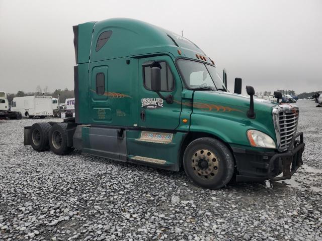  Salvage Freightliner Cascadia 1