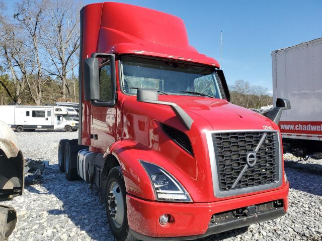  Salvage Volvo Vnr