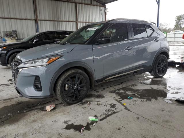  Salvage Nissan Kicks