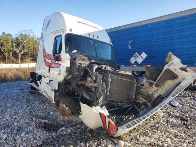  Salvage Freightliner Cascadia 1