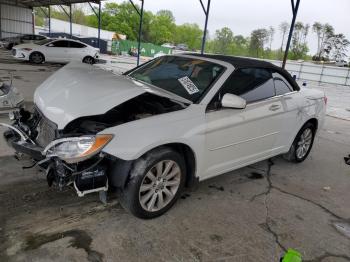  Salvage Chrysler 200