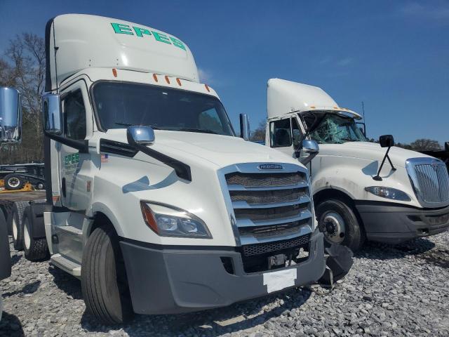 Salvage Freightliner Cascadia