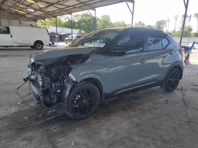  Salvage Nissan Kicks