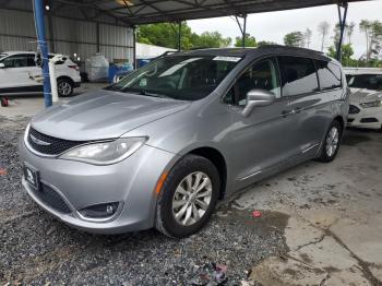  Salvage Chrysler Pacifica