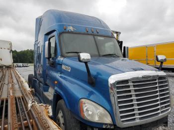  Salvage Freightliner Cascadia 1