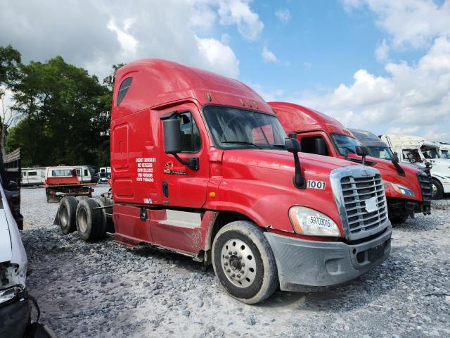  Salvage Freightliner Cascadia 1