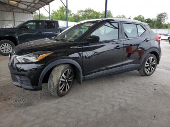  Salvage Nissan Kicks