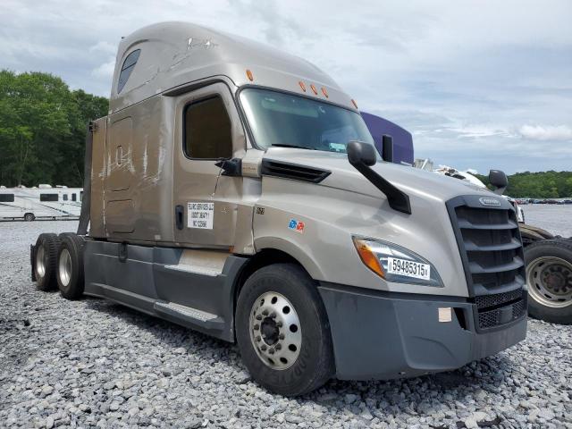 Salvage Freightliner Cascadia 1