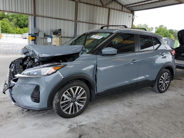  Salvage Nissan Kicks