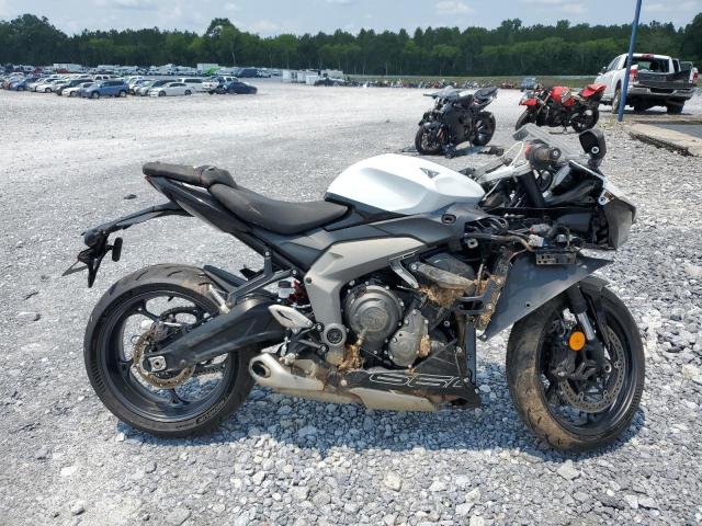  Salvage Triumph Motorcycle Daytona 66