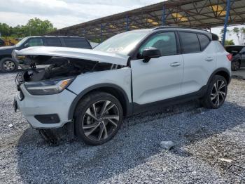  Salvage Volvo XC40