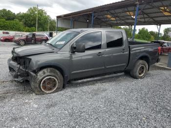  Salvage Nissan Titan