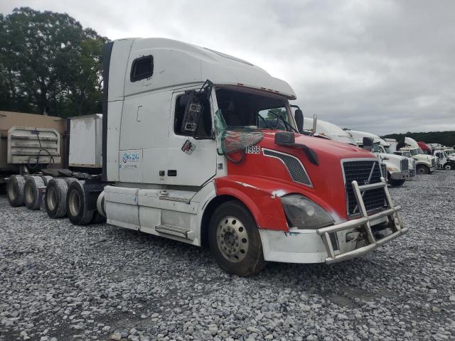  Salvage Volvo Vnl