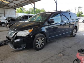  Salvage Volkswagen Routan