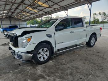  Salvage Nissan Titan