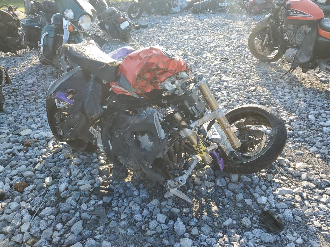 Suzuki Gsxr750 Image 1