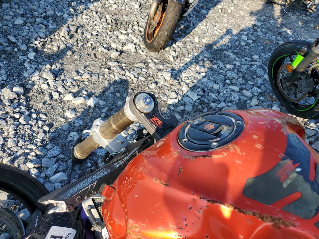 Suzuki Gsxr750 Image 7