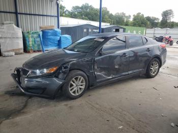  Salvage Kia Carnival