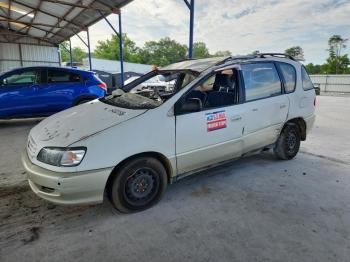  Salvage Toyota Ipsum