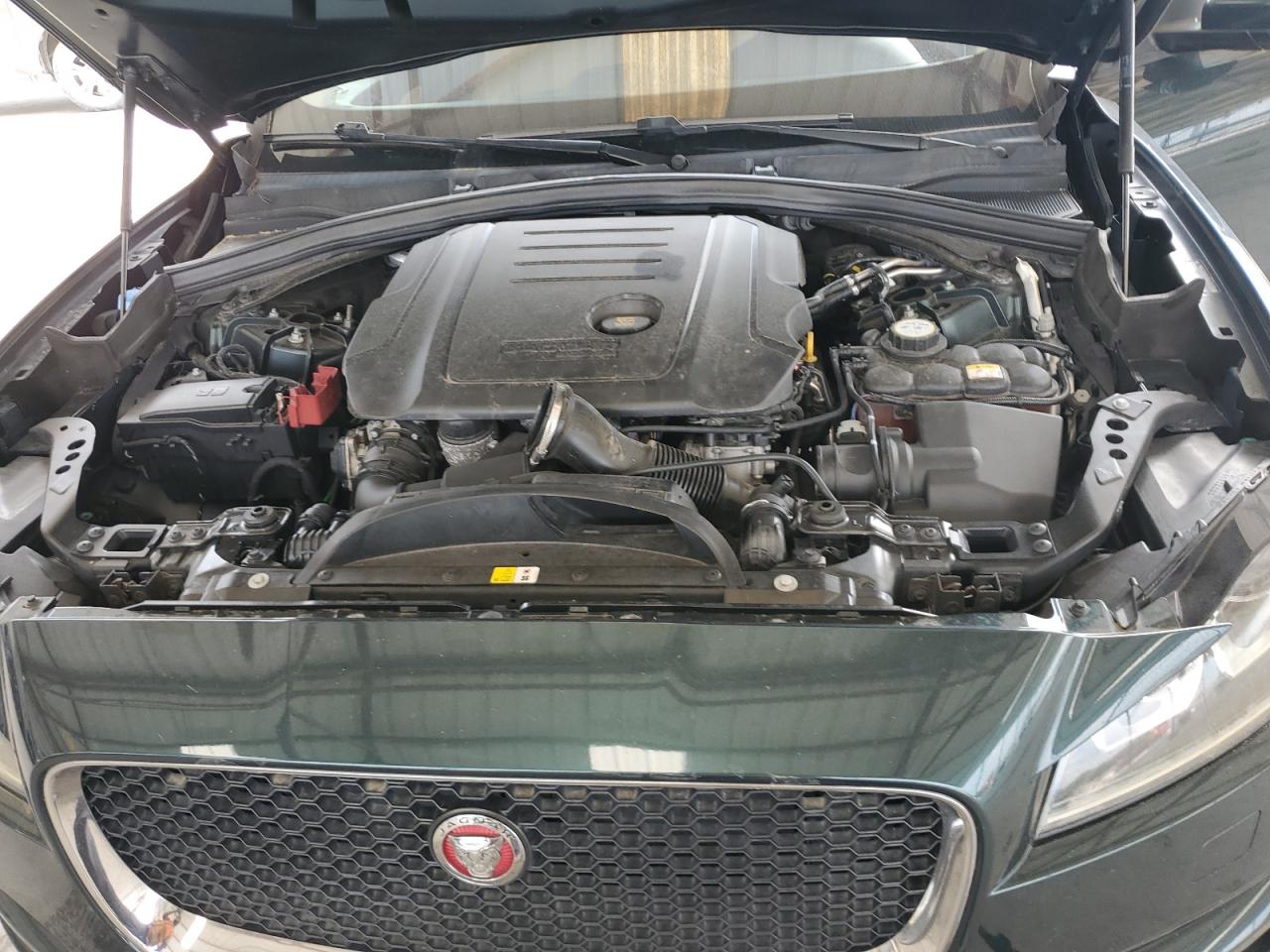 Jaguar F-PACE Premium Image 12