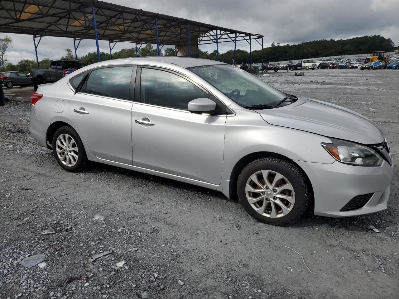 Nissan Sentra S Image 2
