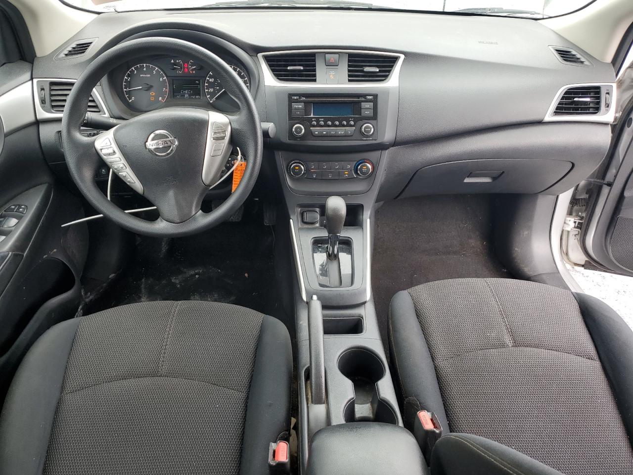 Nissan Sentra S Image 11
