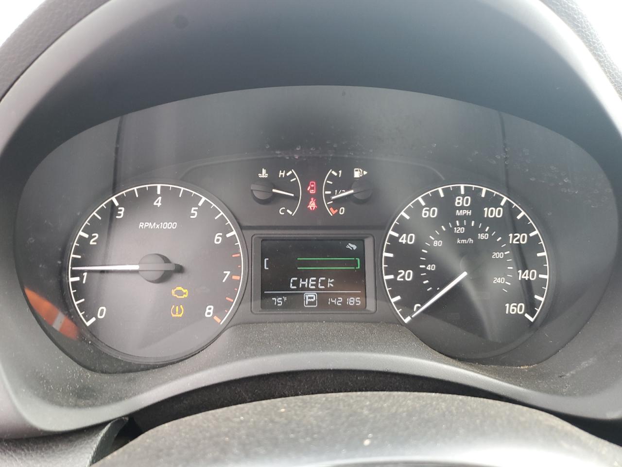 Nissan Sentra S Image 7