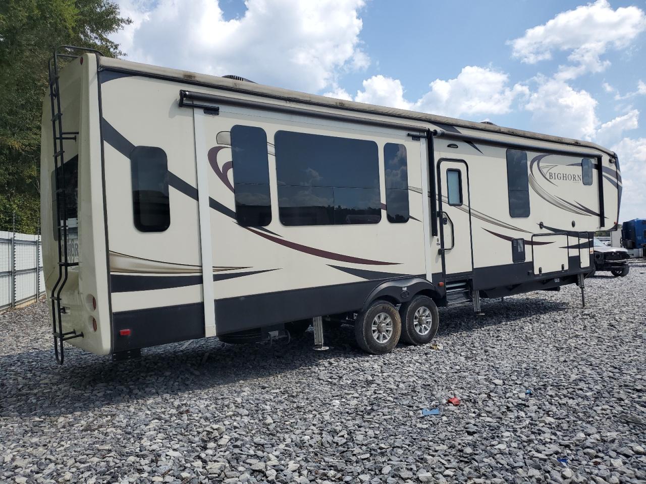 Bihg Enclosed Image 7