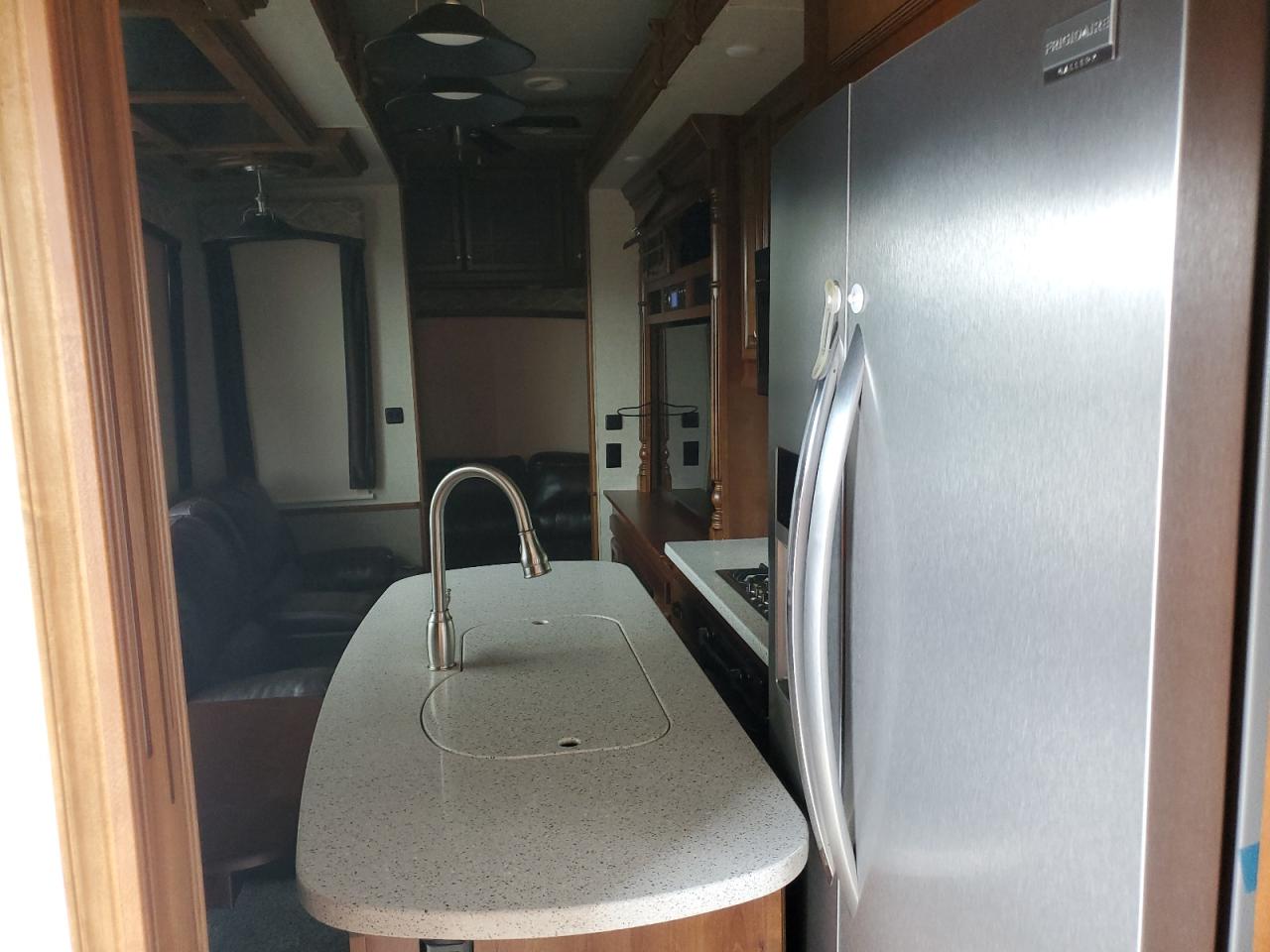 Bihg Enclosed Image 3