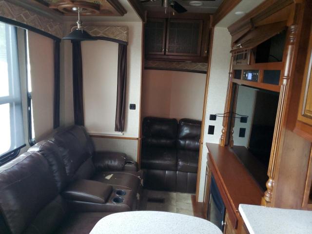 Bihg Enclosed Image 4