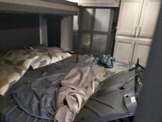 Keystone Sprinter Image 9