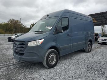 Salvage Mercedes-Benz Sprinter
