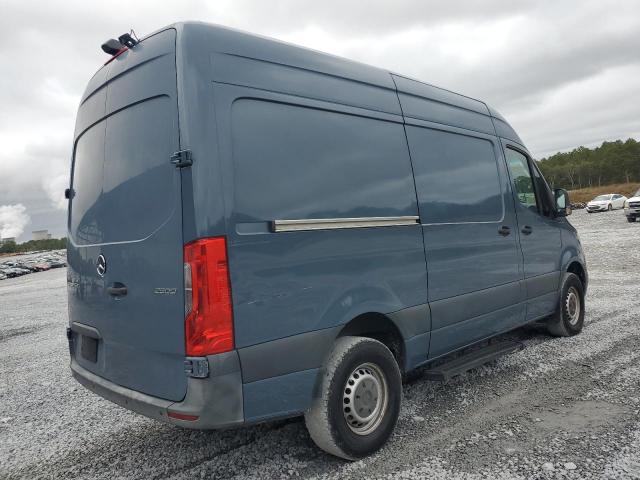 Mercedes-Benz Sprinter 2500/3500 Image 5