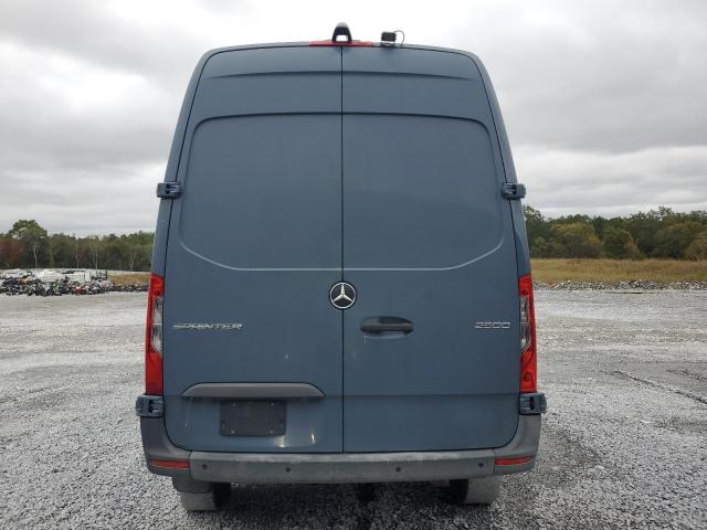 Mercedes-Benz Sprinter 2500/3500 Image 6