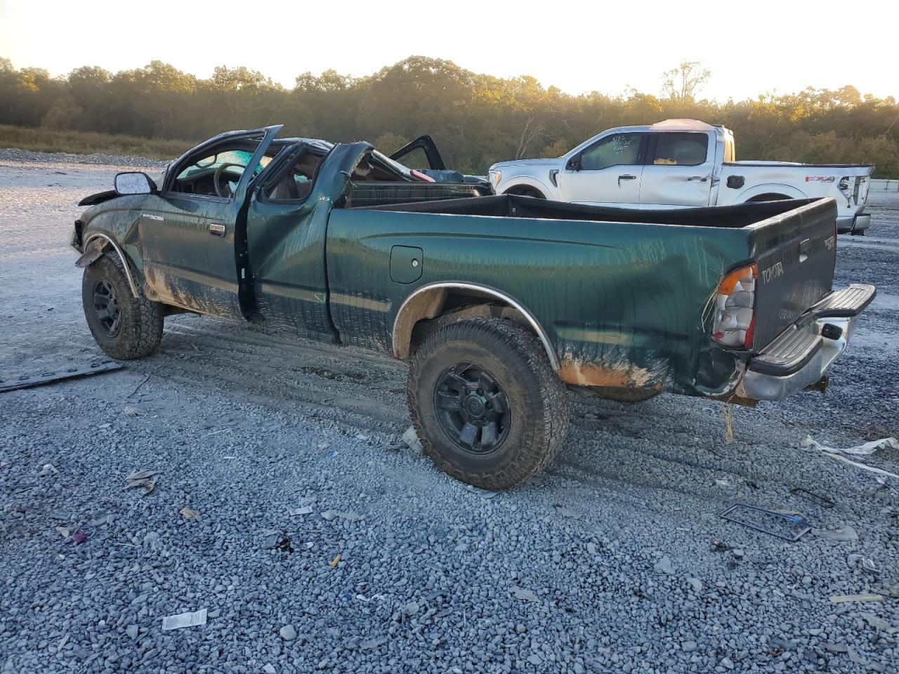 Toyota Tacoma Xtracab Image 12