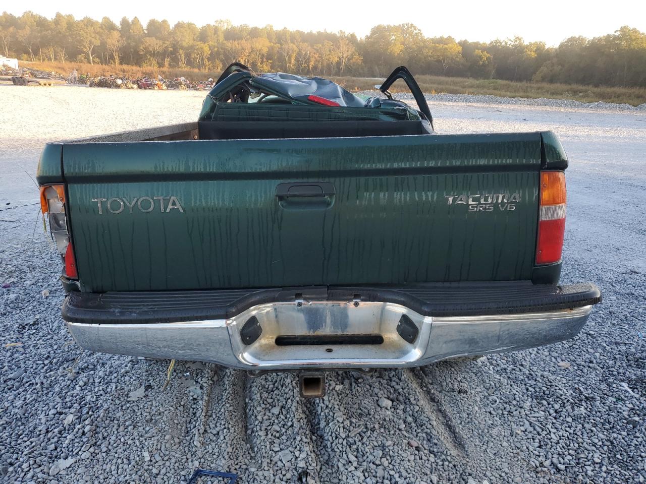 Toyota Tacoma Xtracab Image 3