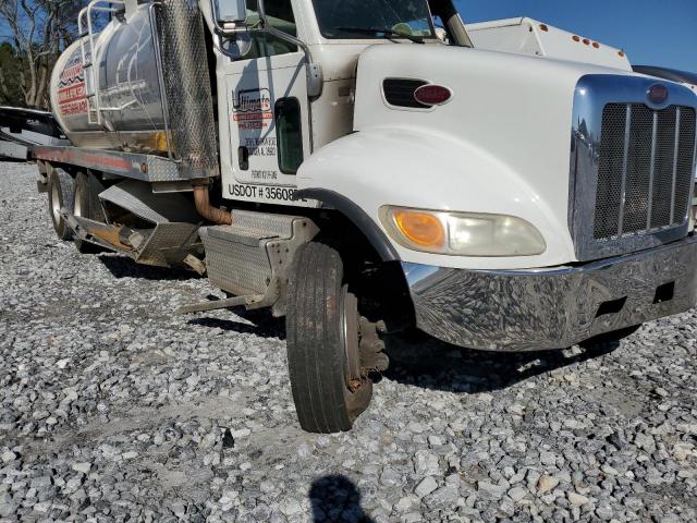 Peterbilt 348 Image 8