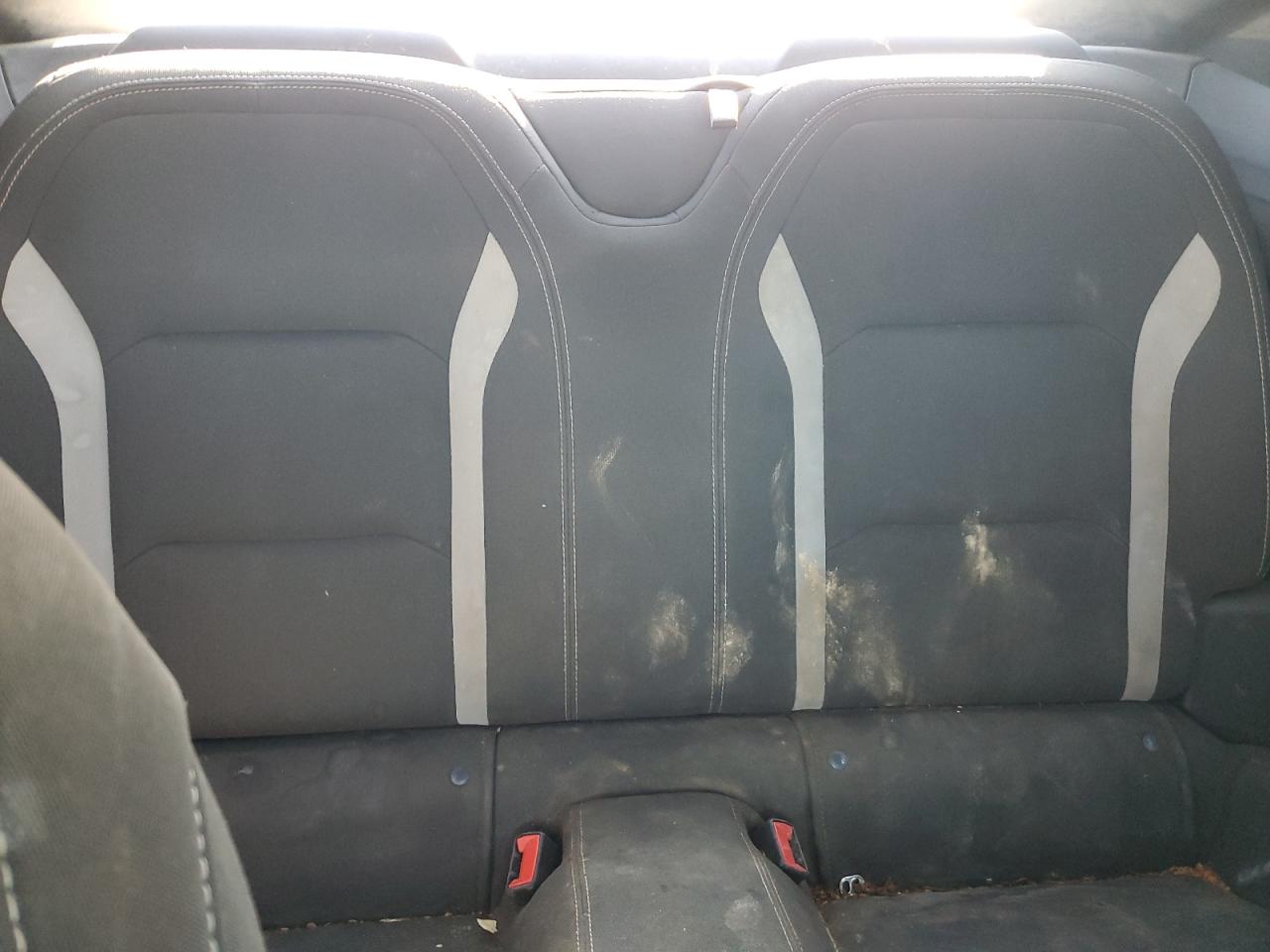 Chevrolet Camaro Lt Image 8