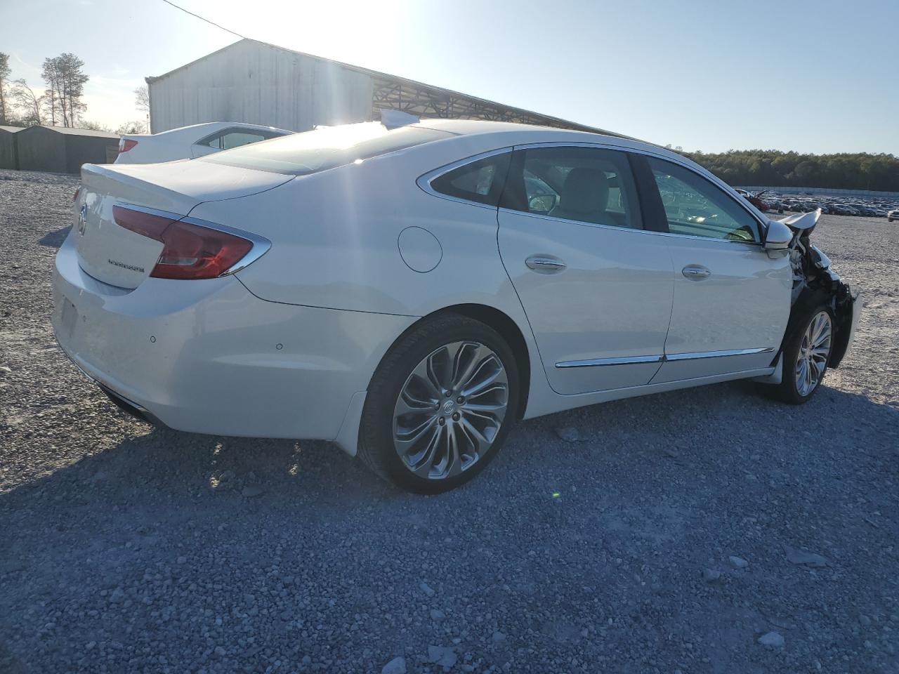 Buick LaCrosse Premium Image 2