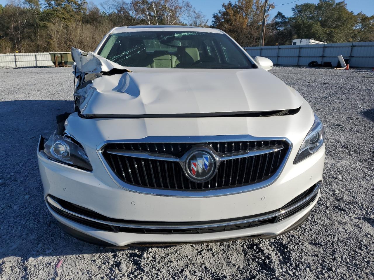 Buick LaCrosse Premium Image 10