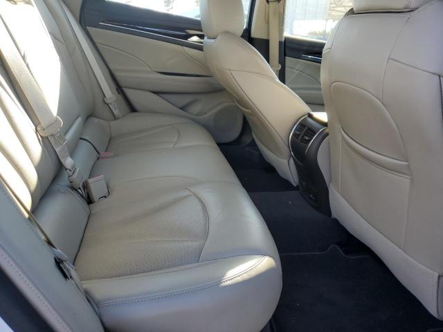 Buick LaCrosse Premium Image 7